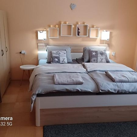 Apartman 81 Нова-Лесна Экстерьер фото