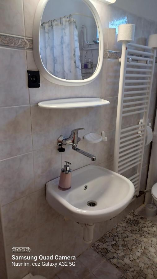 Apartman 81 Нова-Лесна Экстерьер фото